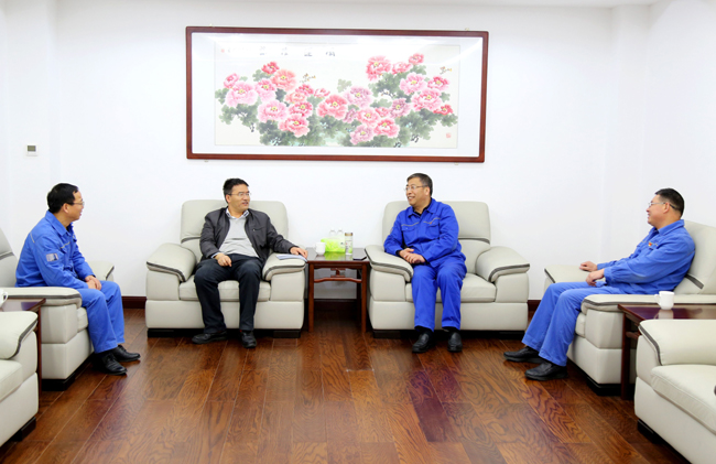  新安縣縣委常委、宣傳部部長(cháng)王宜陽(yáng)到萬(wàn)基控股集團調研